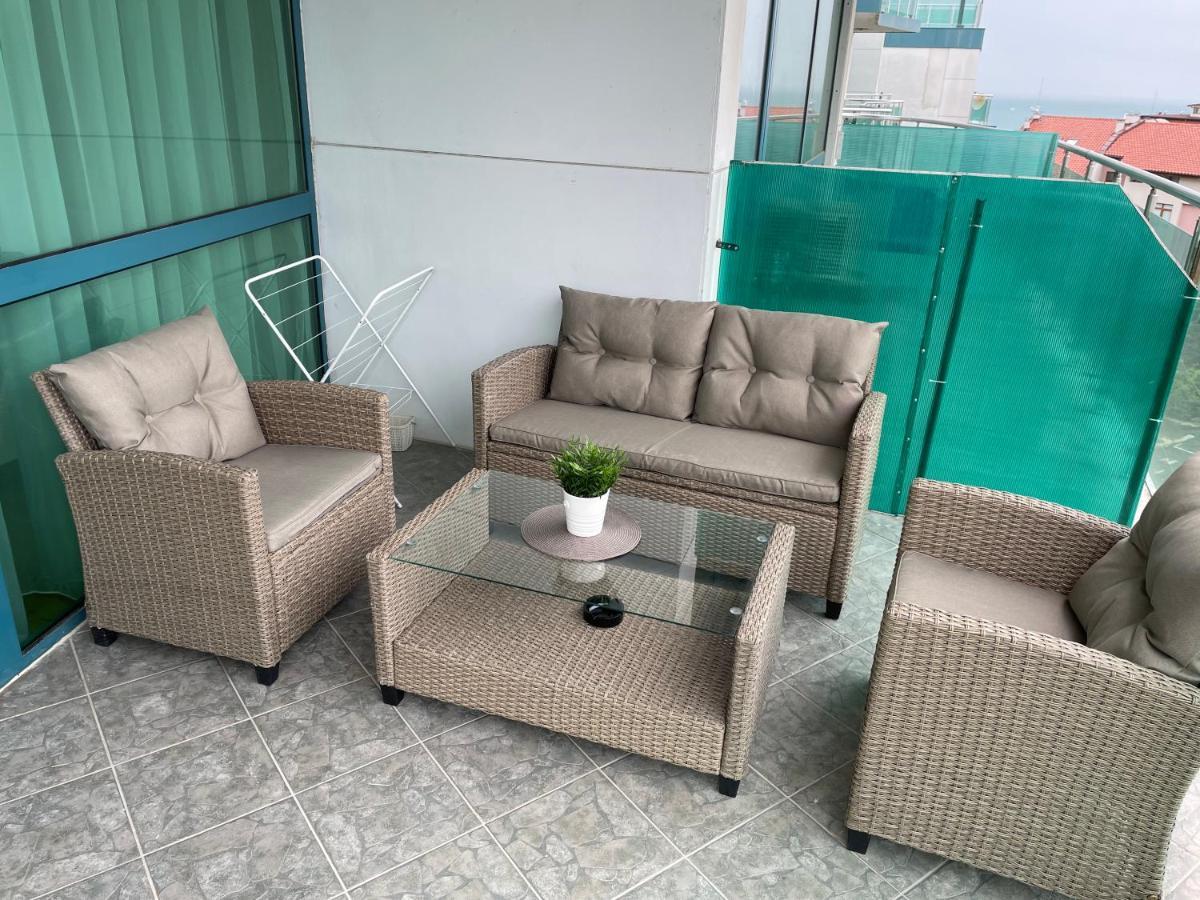 Spacious And Cozy Apartment In Complex Del Sol Primorsko Esterno foto