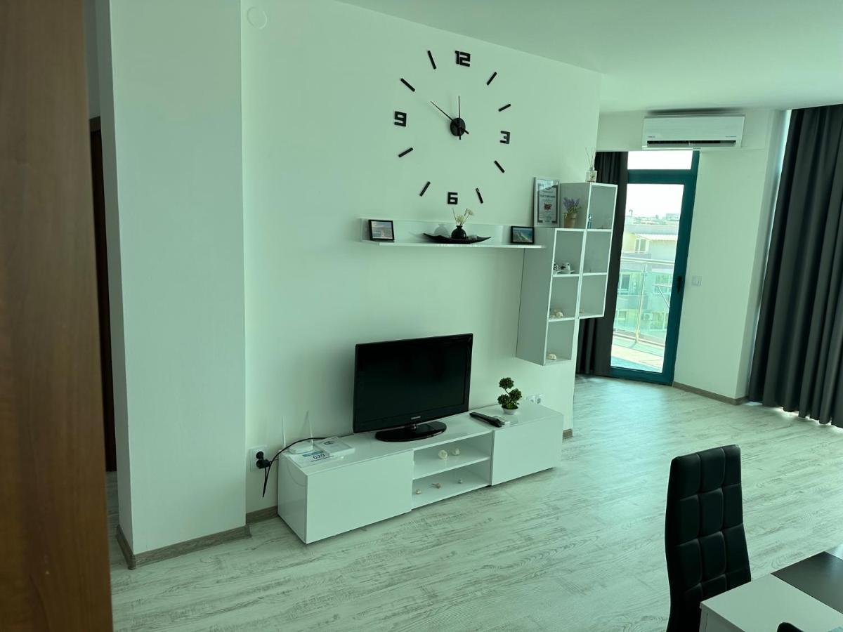Spacious And Cozy Apartment In Complex Del Sol Primorsko Esterno foto